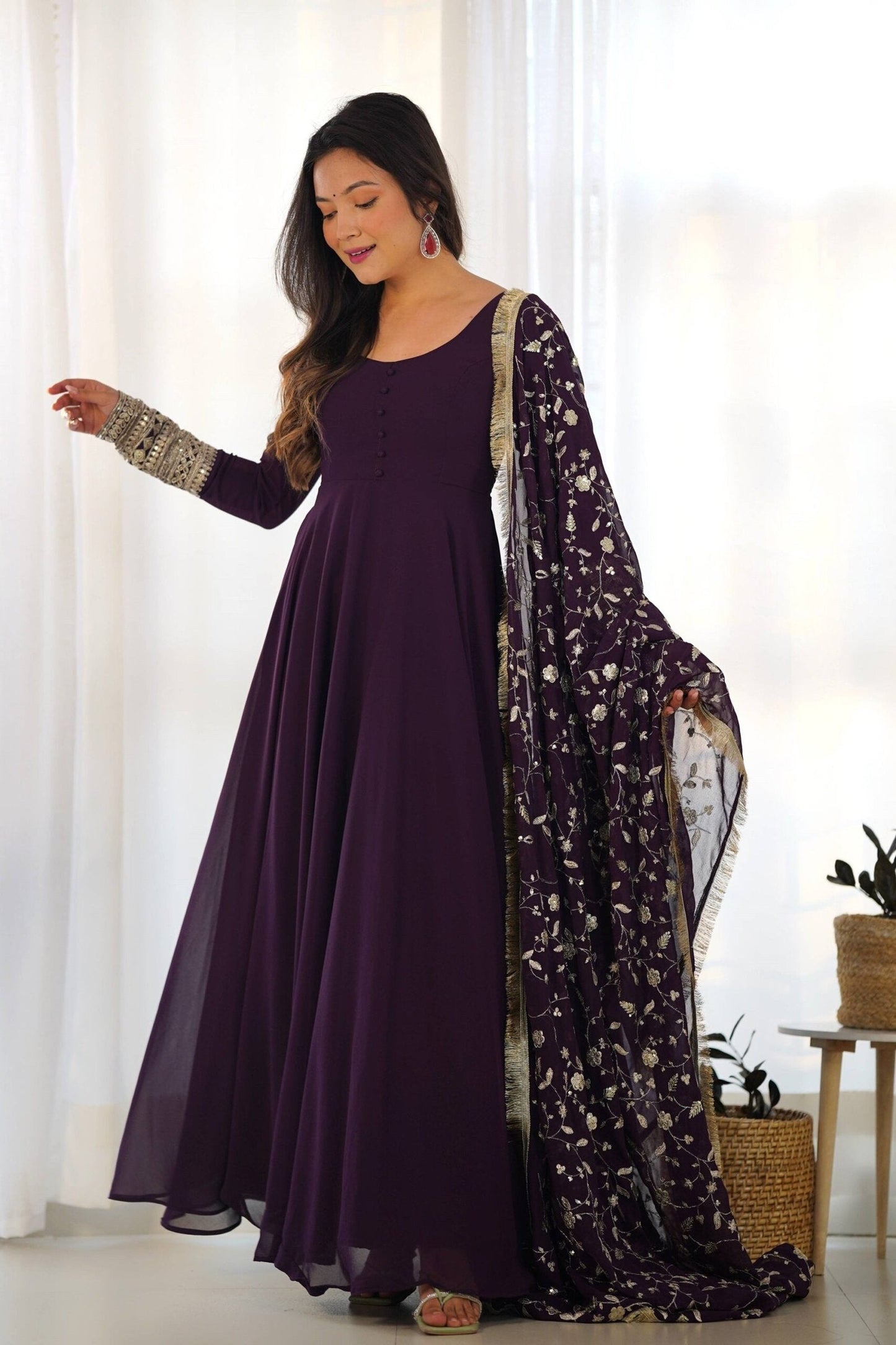 Luxurious & Chic