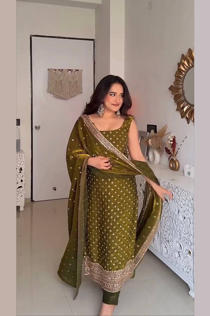 Mehndi Green Suit Set By Suratikart